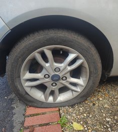 flat tyre bowthorpe