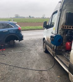 roadside tyre assistance