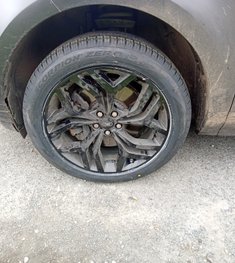 emergency tyre blowout