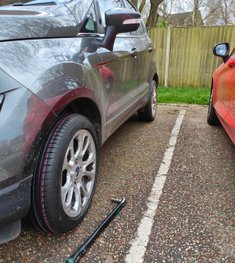 flat tyre garages open on Saturday