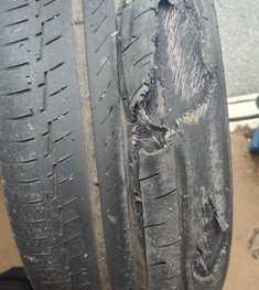 emergency tyre fitting
