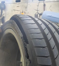 roadside tyre fitting